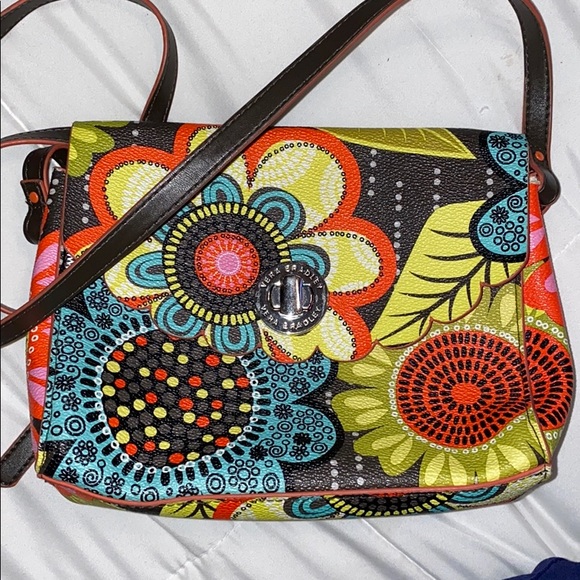 Vera Bradley Handbags - Vera Bradley bright bag!